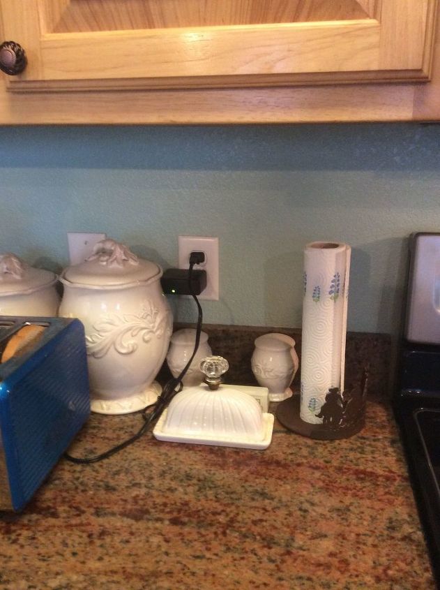 eu tenho que remover o pequeno pedao de granito para adicionar um backsplash