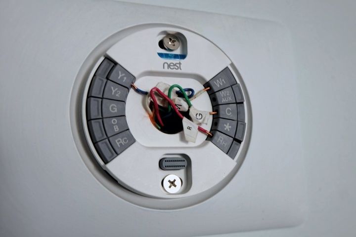 corrigir um problema com o fio c no termostato nest
