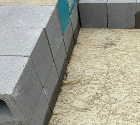 The genius reason why Hometalkers are stacking cinderblicks in the yards this summer