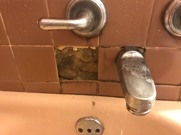 Fix The Tiles Around My Bathroom Faucet, How To Remove Bathroom Fixtures From Tile