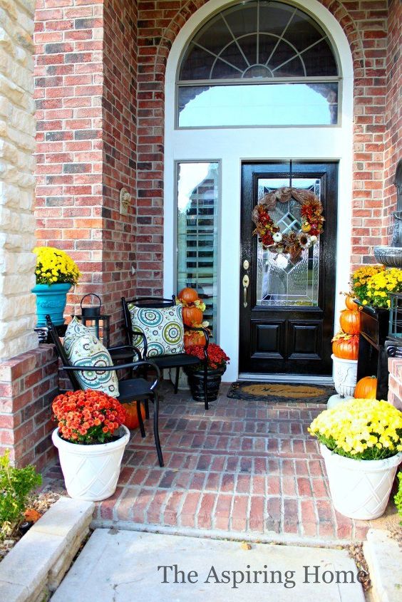 s 17 inviting fall front porch ideas, Decorating for fall doesn t have to be hard