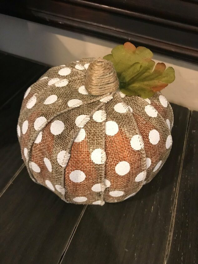 s 18 diy fall decor ideas we re falling for hard, An adorable burlap pumpkin for 3 YES