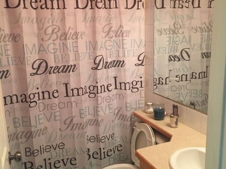 q i want to makeover this bathroom