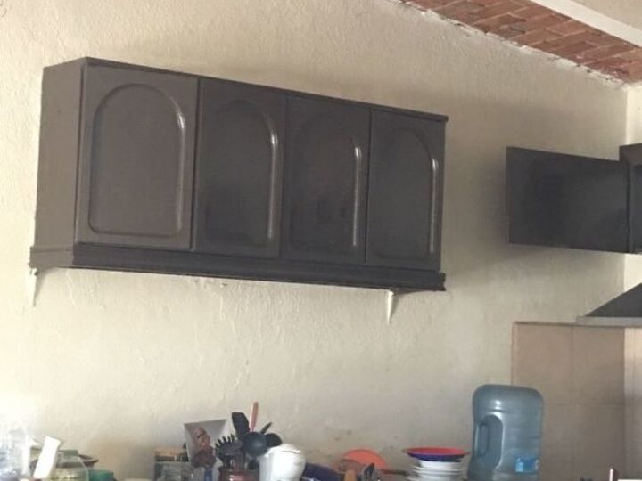 q what color should i paint cabinets