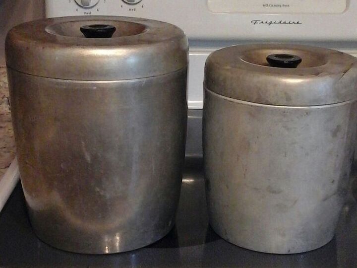 q would it be safe to spray paint a canister set