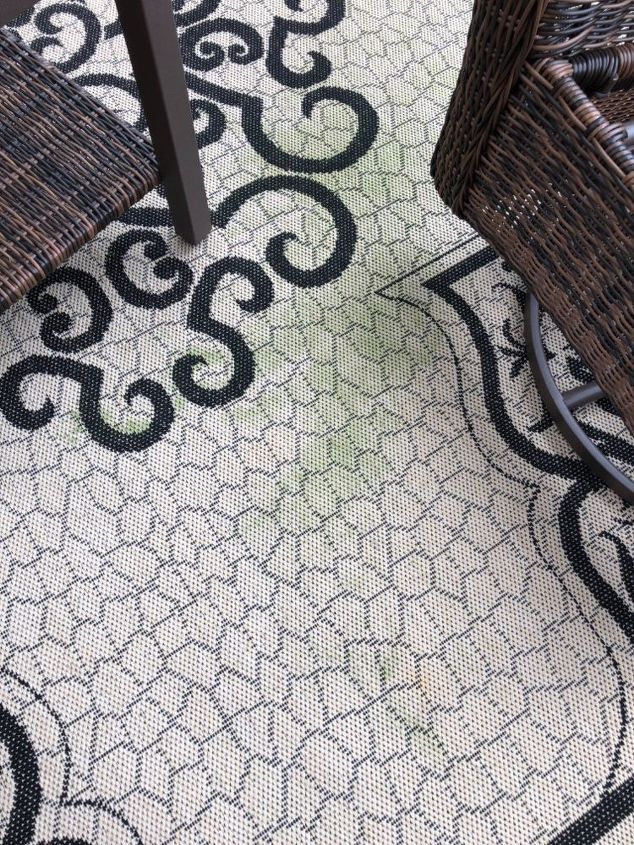 q how can i safely clean my outdoor rug