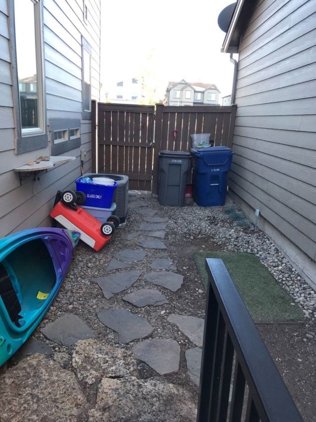 how do i create a liveable side yard in a small run area