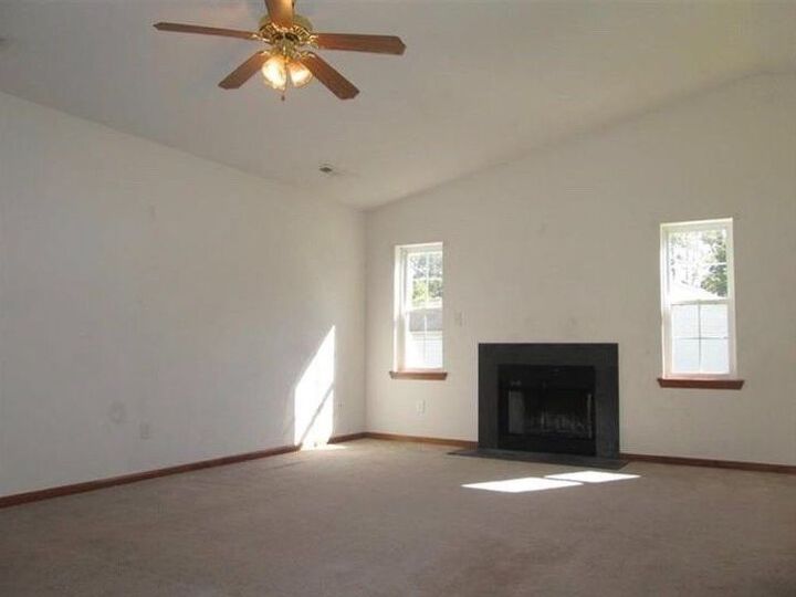 q furniture placement help me