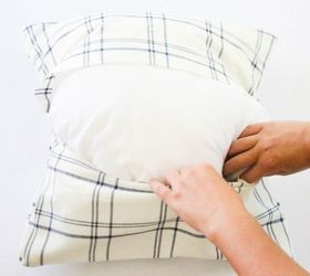 create no sew pillows from cotton napkins