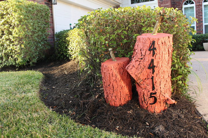 s 23 diy pumpkins you ve never seen before, These tree stumps just got a fall makeover