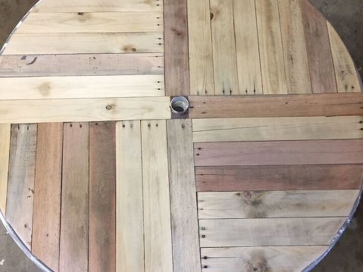 q how to marine varnish on top of linseed oil pallet timber