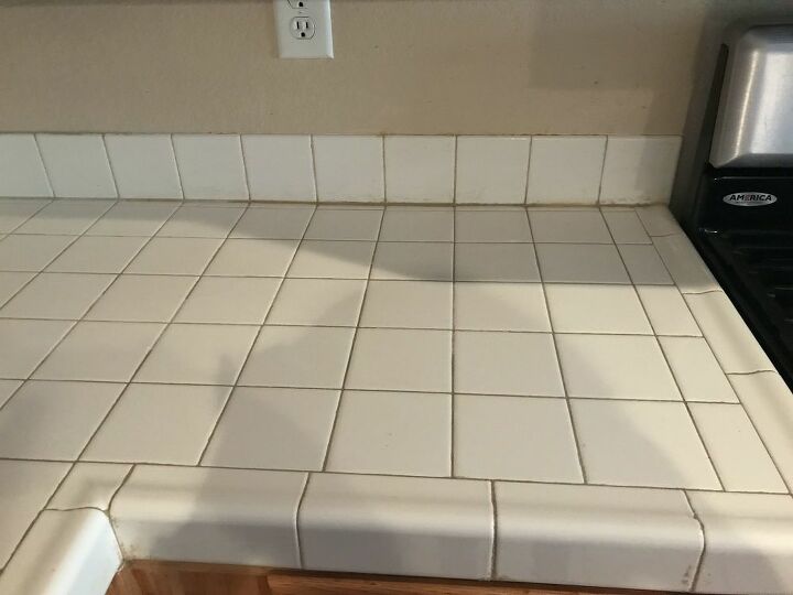 q how do i stop the ants and do a makeover on the counters