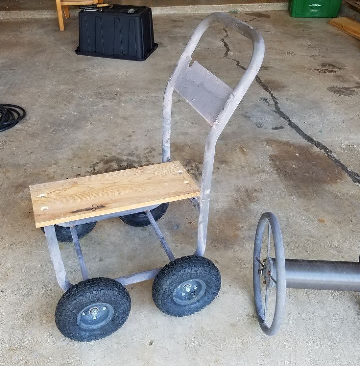 carro de jardn de bricolaje hecho de carro de carrete de manguera