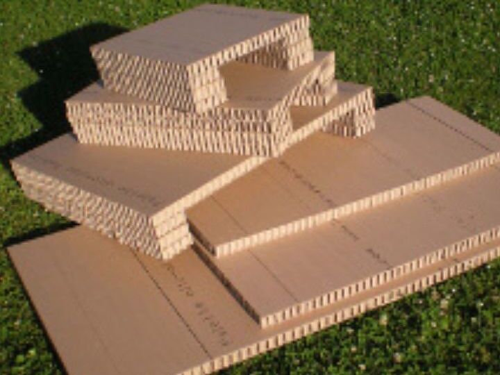 q click clack card board pallets