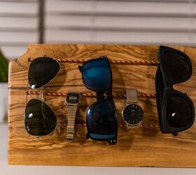 olive wood jewelry and sunglasses rack