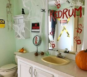 halloween bathroom decor
