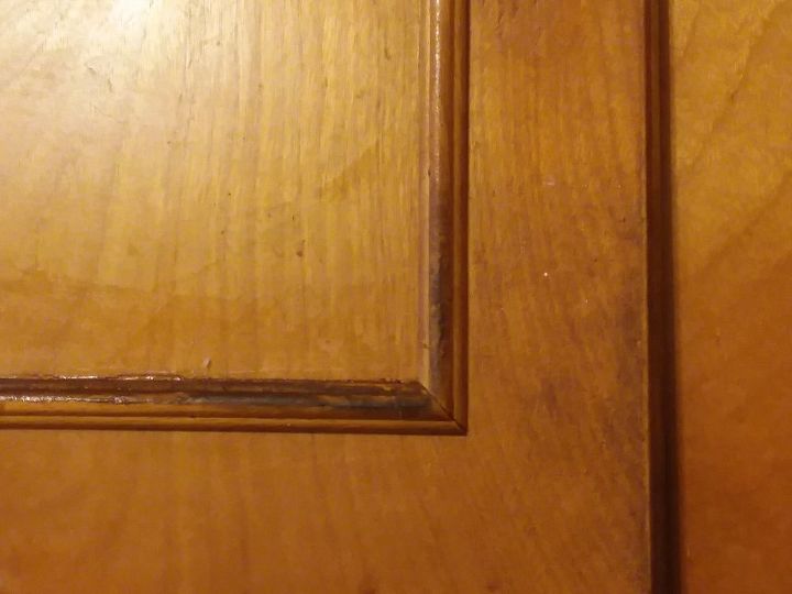 q how to clean grease and grime off cabinets
