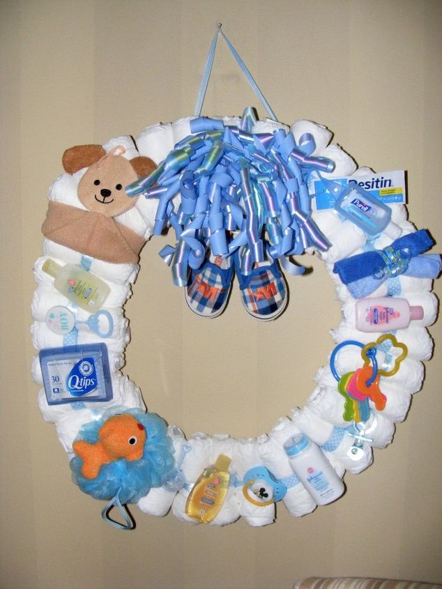 babyshower diaper wreath