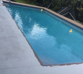 repintado de la cubierta de la piscina
