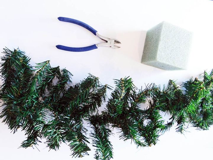 what to do with leftover christmas garland
