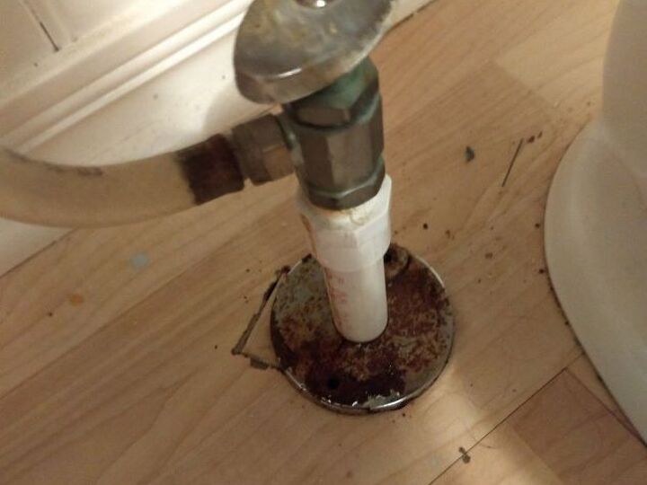 q hiding ugly bathroom plumbing