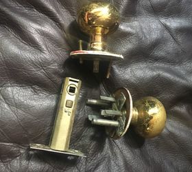 q where can i find replacement doorknobs for an older home doors 50s