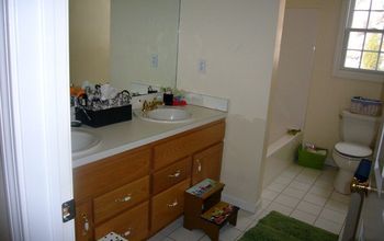Baño de niños: Cómo actualicé mi cuarto de baño de grado de constructor con un presupuesto