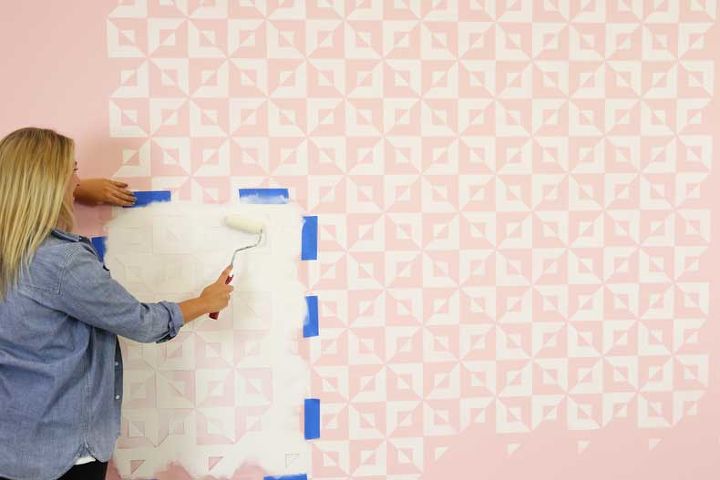 pared de acento de azulejos con plantilla alerta de nueva tendencia