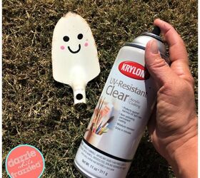 5 minute garden shovel diy halloween ghost, Protect your ghost with clear coat spray