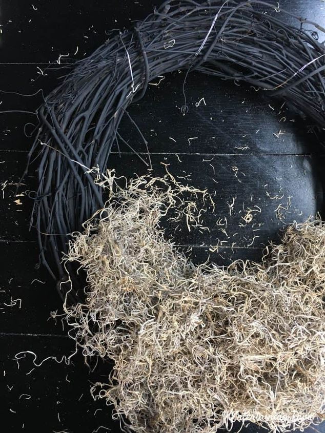 corona de halloween crow s nest
