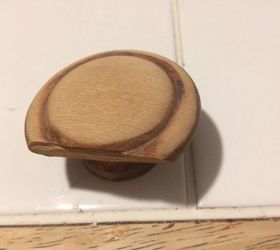 q how to repair a chip on a wooden knob