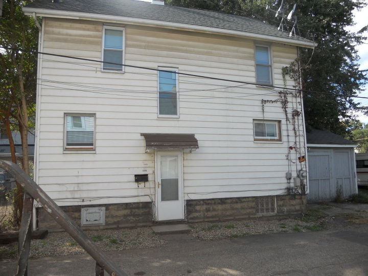 q what color should i paint this house