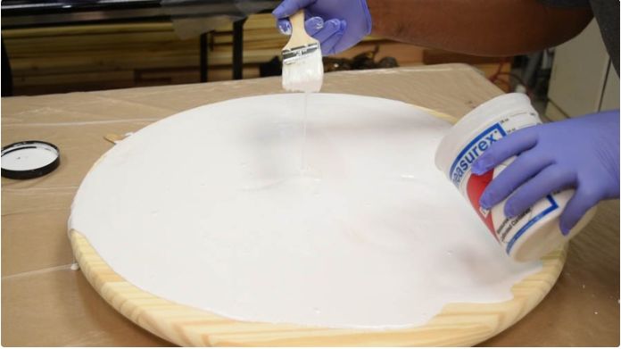 how to make a epoxy resin table top