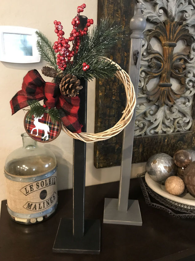wreath stand