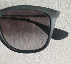 sticky layer from sunglasses frame 