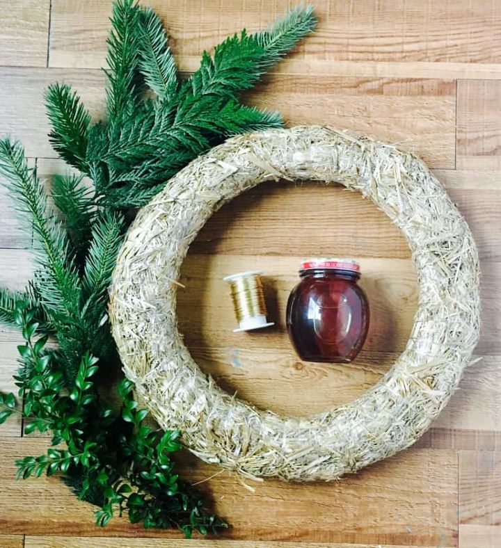 holiday gift wreath