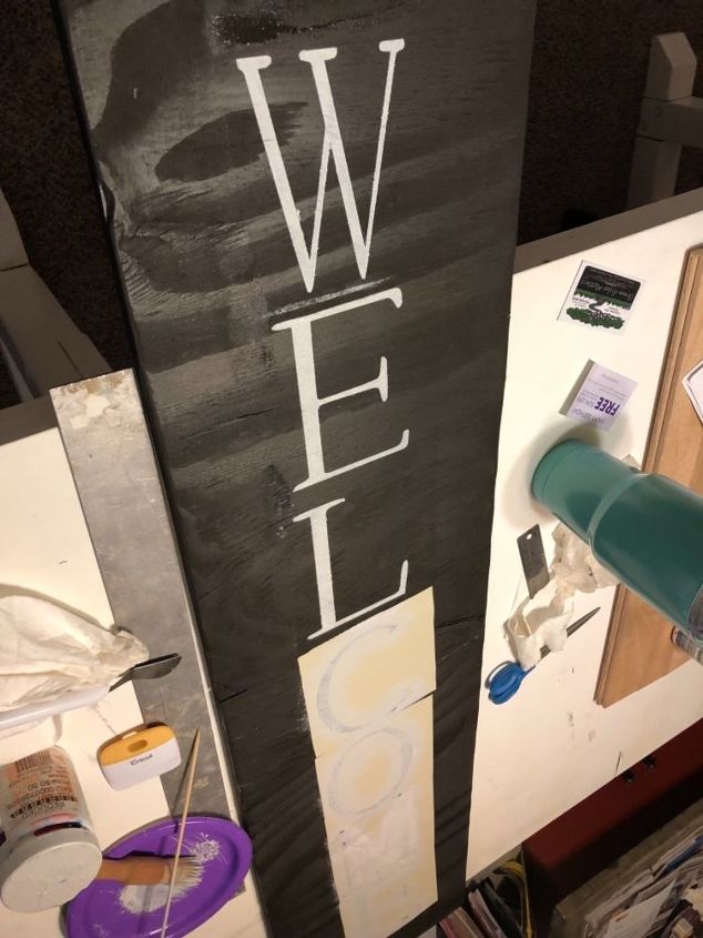 fall welcome sign, Removing stencils