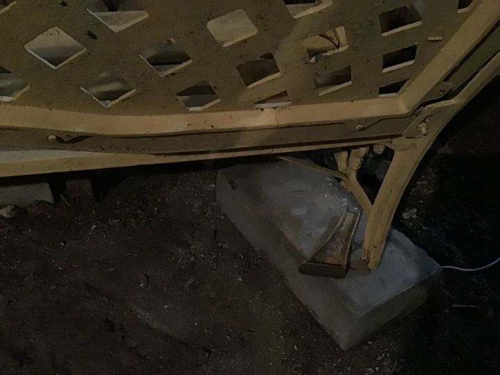 how do i fix the broken metal leg on outdoor bench