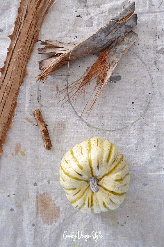cute pumpkin idea that almost got toilet papered, The found on the ground treasures