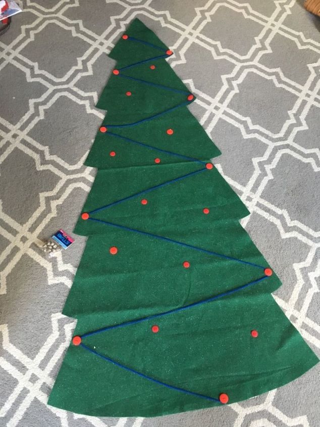 felt christmas tree for small children