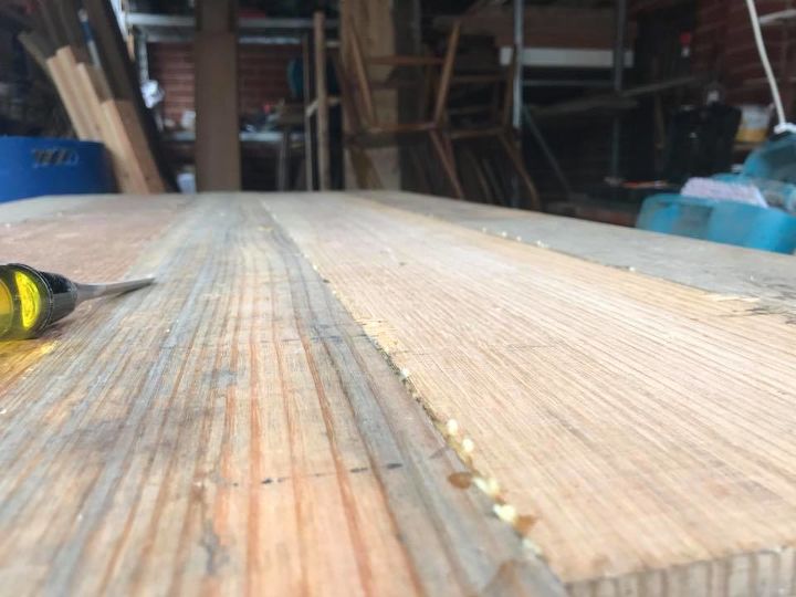 estrutura de mesa recuperada e madeira recuperada