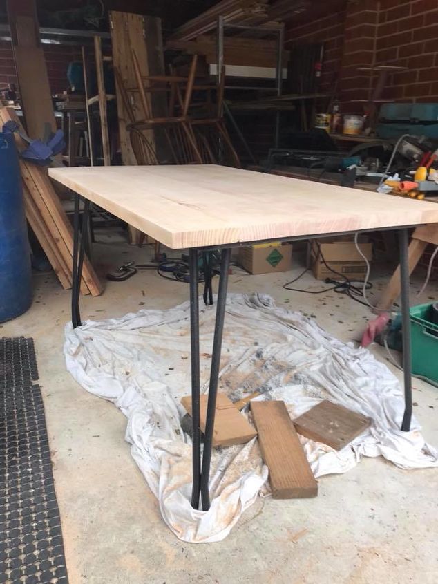 marco de la mesa recuperado y madera dura recuperada