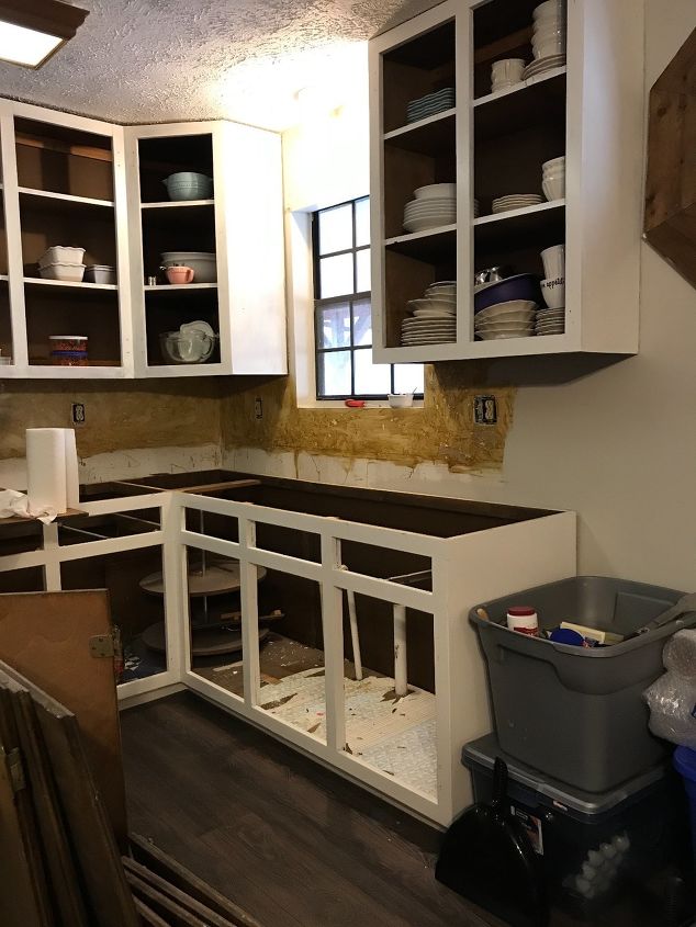 how to add farmhouse cabinet trim, Step 1 Remove countertops and paint