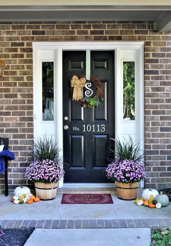 s adorable address plaques to dress up your doors, Go basic and just paint it on it
