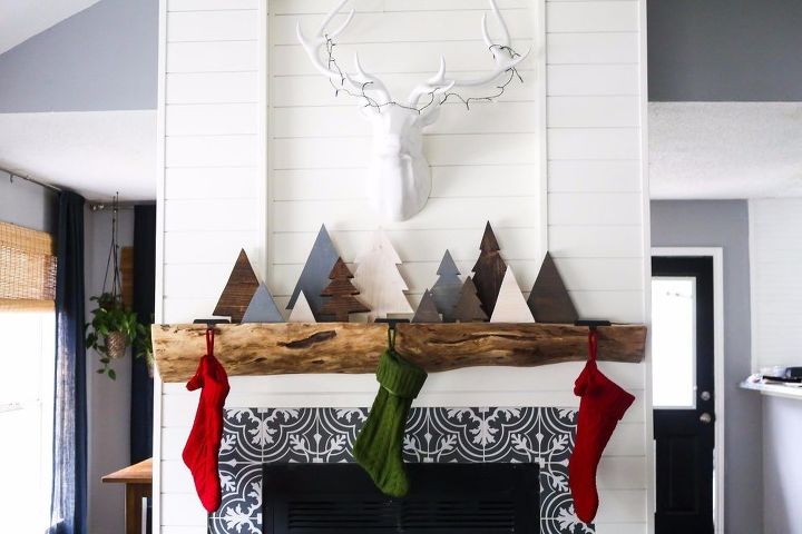19 ideas de decoracin navidea diy que harn vibrar tus vacaciones, rboles de Navidad de madera de desecho