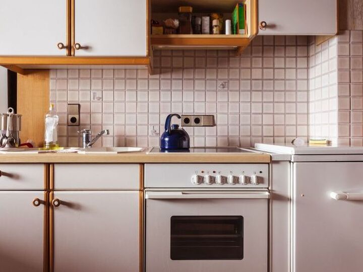 q what kind of paint to use on ceramic tiles