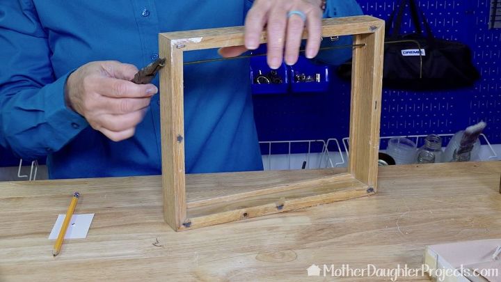 how to make a simple ornament display frame