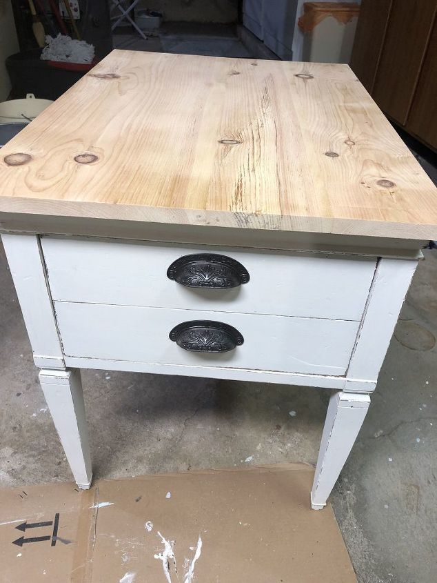 mesa lateral novo tampo novo estilo, novo painel ferragens e pintura