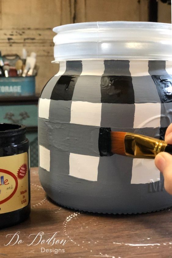 how to paint a buffalo plaid mason jar