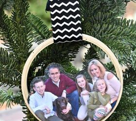 diy 10 mini embroidery hoop christmas crafts that anyone can make